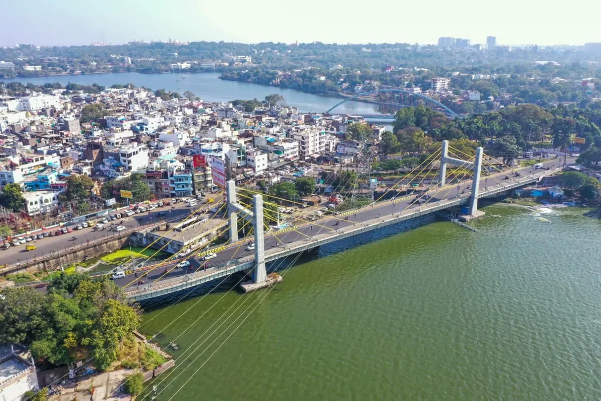 Indore to Bhopal Taxi